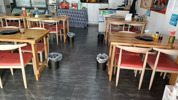 开元南路临街纯一层餐饮店